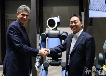 “걷고 쿵푸만으론 돈 안 된다”