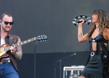 앨라배마 출신 컨트리 가수, 미국 음악 차트 정상에 올랐다