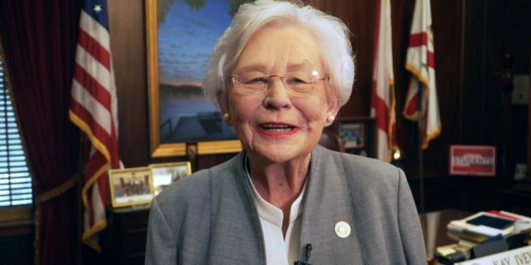 “앨라배마 학생들, 미국 250주년 주인공 되라”…아이비 주지사 도전장