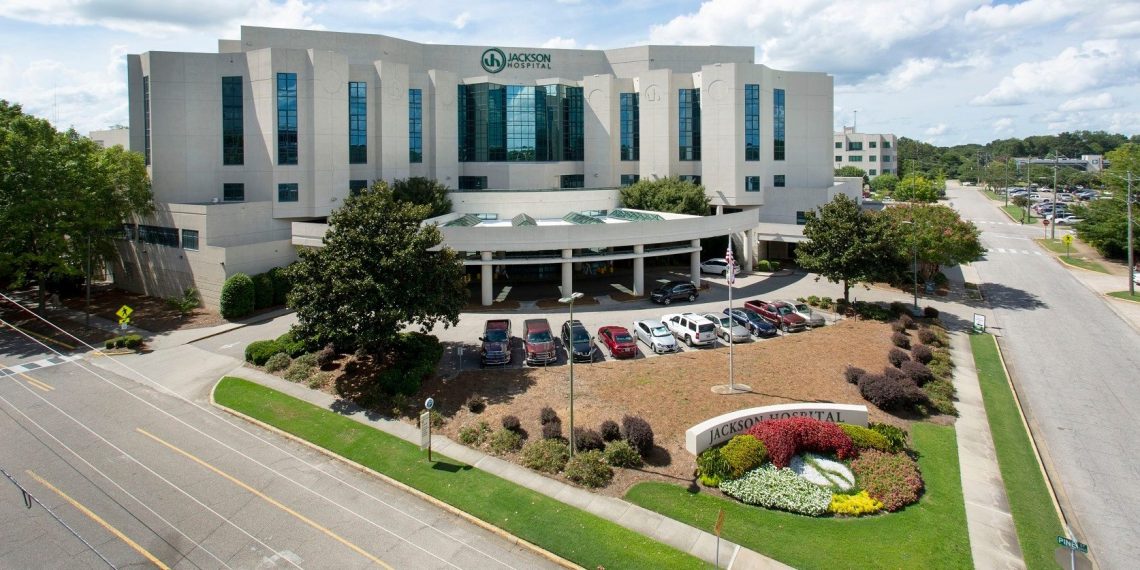 아이비 주지사, 잭슨 병원 정상화 시 4천만 달러 지원 약속