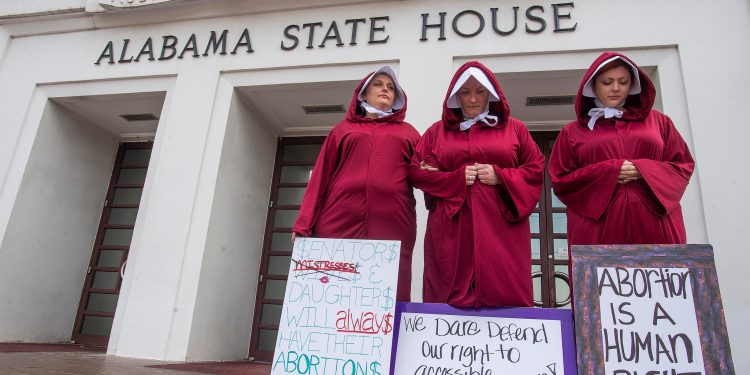 앨라배마 상원, 피임·낙태 방법 교육 금지 법안 통과
