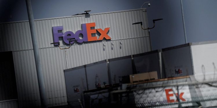 페덱스, 美정부에 “관세 환급하라” 소송…기업 첫 집단 반격