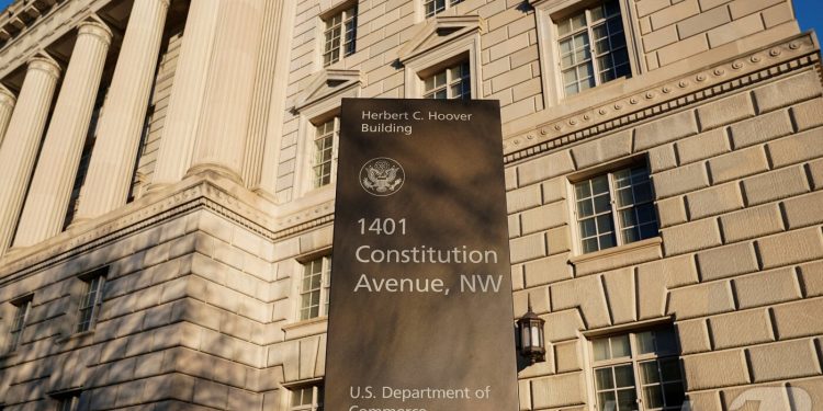 美, 반도체 불법수출에 3600억 폭탄