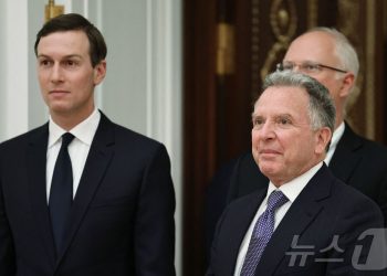 전쟁 직전에서 협상 테이블로…미·이란, 이스탄불서 극비 고위급 회담 추진