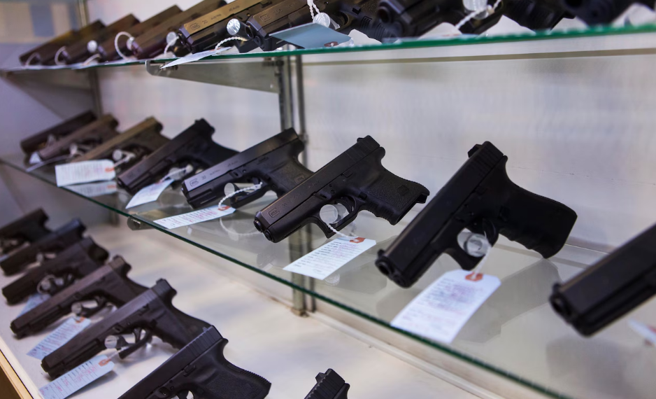 앨라배마 ‘총기·탄약 면세 휴일’ 법안 하원 통과…민주당은 식료품세 인하 촉구