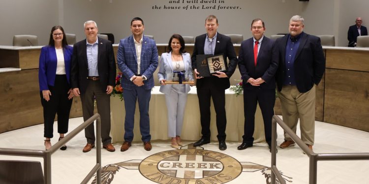 “걸프 해안 조선 역량 키운다”…오스탈USA·포치크리크 부족 손잡아