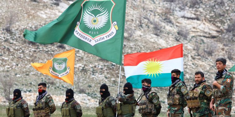 “47년 준비했다”…쿠르드 반군, 이란 진격 의지 공개