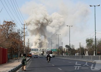 중동 전쟁 7일째…이스라엘 레바논 진격, 이란은 걸프·아제르 공격