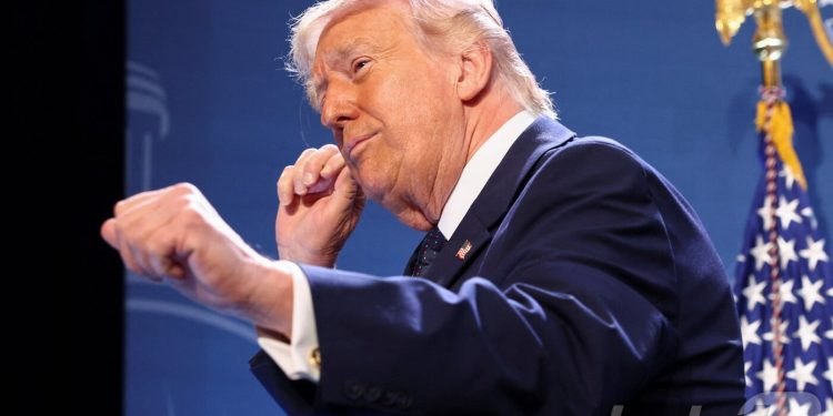 “한달 휴전 카드 던졌다”…미·이란 협상 시작됐지만 ‘타결은 먼 얘기’