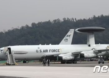 “하늘의 눈 무너졌다”…美 E-3 첫 격추, 4500억 날렸다