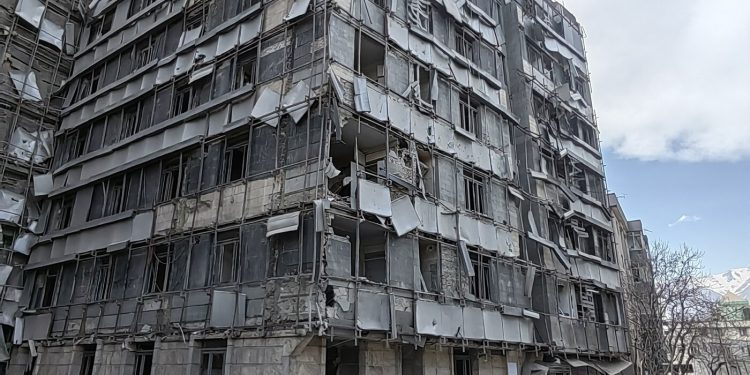 유가 100달러 돌파·고용 둔화…미국 경제 ‘스태그플레이션’ 우려