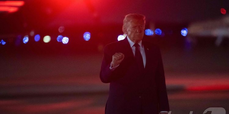 금방 끝날 줄 알았는데…유가 폭등·탄약 고갈 ‘트럼프의 오판’