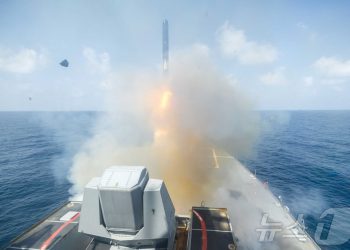 미국, 이란 전쟁 이틀 만에 탄약 8조 원 사용…무기 재고 우려 커져