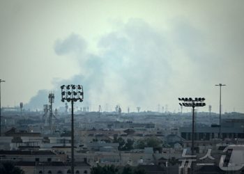 이란 보복 공격에 중동 미군 시설 17곳 피해…NYT “예상보다 철저한 준비”