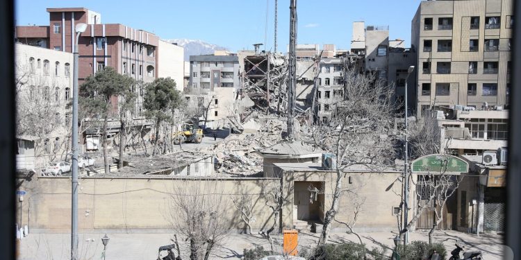 이란 전쟁, 어떻게 끝날까…CNN이 전망한 3가지 결말