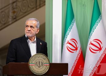 “협박엔 전쟁으로 답한다”…이란, 트럼프 최후통첩 정면 반발