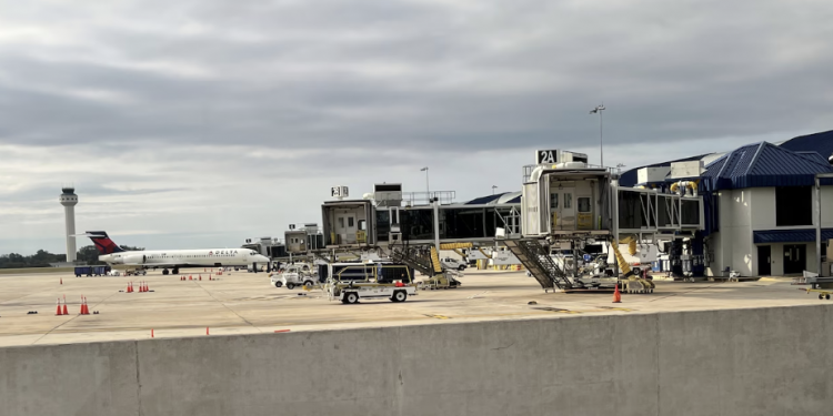 “역대 최고 기록”…헌츠빌 공항, 2월 이용객 12만명 돌파
