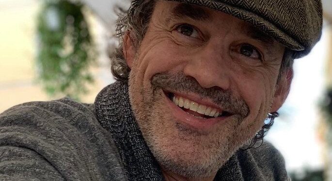 “침대서 잠든 듯”…美배우 니콜라스 브렌던 별세