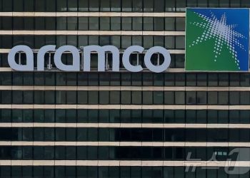 “기름값이 아니라 ‘웃돈 전쟁’”…사우디 원유 프리미엄 역대 최고