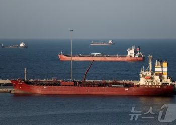 “하루 135척 회복 가능할까”…호르무즈 정상화 ‘불투명’