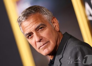 “전쟁범죄” vs “연기가 더 끔찍”…클루니·백악관 정면충돌