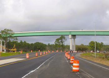 “논란의 5200만달러 다리”…드디어 개통 임박