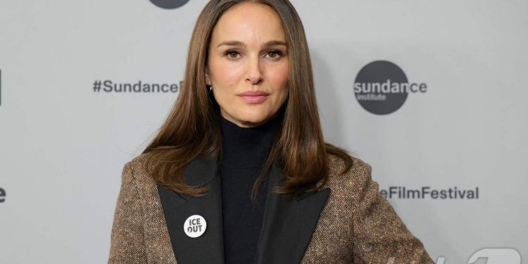 “이혼 아픔 딛고”…내털리 포트먼, 셋째 임신