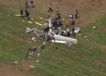 일가족 4명 비극적 사망…美 비행기 추락 참사