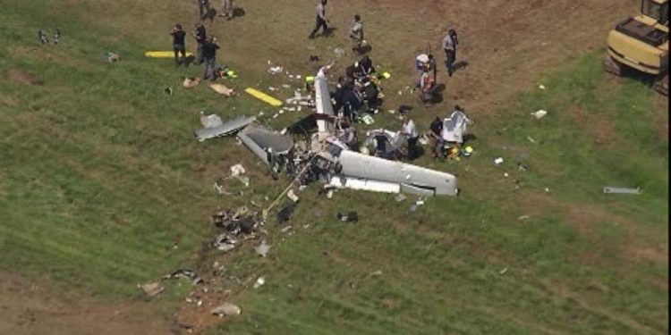 일가족 4명 비극적 사망…美 비행기 추락 참사