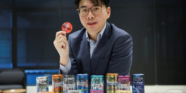 “콘돔값 30% 오른다?”…중동 전쟁에 공급망 ‘비상’