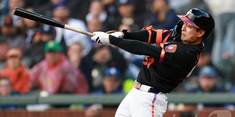 “코리안 더비 승자는 이정후”…김혜성 실책에 희비 갈렸다