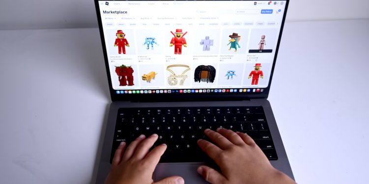 “로블록스 털렸다”…아동 안전 미흡에 160억 합의금 폭탄