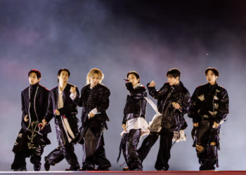 “또 1위”…BTS, 빌보드 핫100 직행 정상