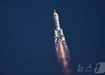 “침대에 누워만 있으면 1500만원”…中 우주인 실험 알바 화제
