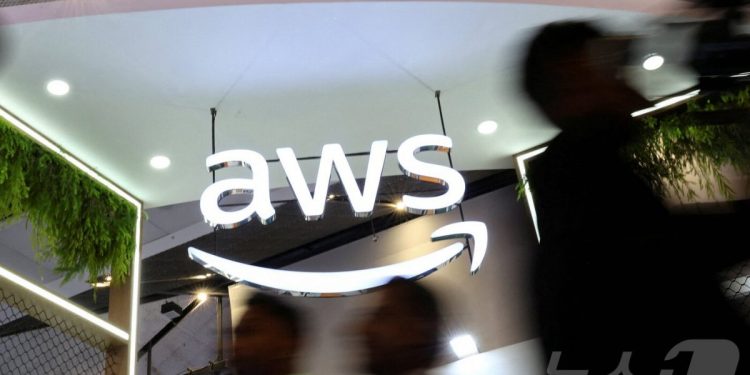 AI 열풍이 서버 태웠다…아마존 AWS, 美 핵심 데이터센터 과열 장애