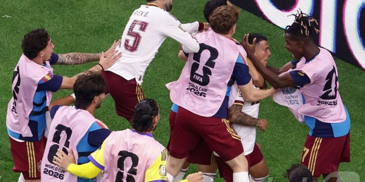 스페인, 프랑스 2-0 완파…16년 만에 월드컵 결승 진출