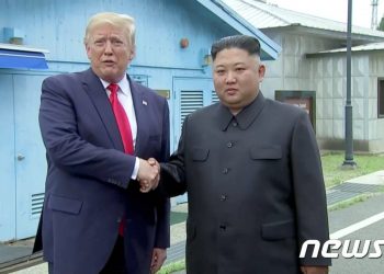 트럼프, 김정은과 ‘가을 회동’ 추진…11월 아시아 순방서 만날 가능성