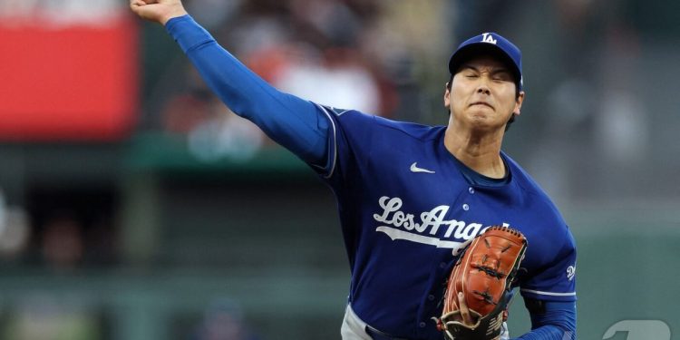 오타니, 남은 시즌 ‘타자 전념’ 가능성…다저스 “투구 전면 중단도 고려”