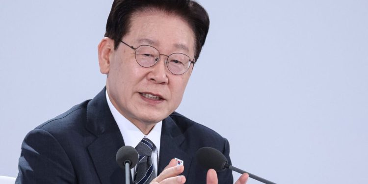 “사과 없으면 추가 조치”…북한군 포로 공개 두고 한·우크라 외교 갈등