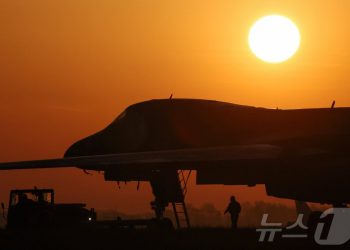 이란 연계 공격 우려에…영국 주둔 미군 B-1 폭격기 12대 전원 철수